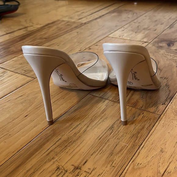 Like new PVC Heels sz 7.5 - Picture 3 of 6